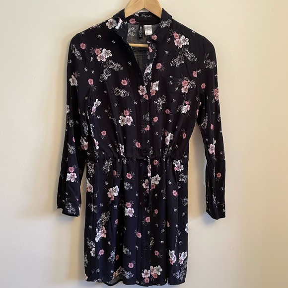 Divided By H&M Black Floral Shirtdress - Picture 4 of 7